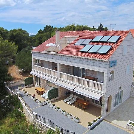 Apartments Villa Maris Lumbarda Exterior foto