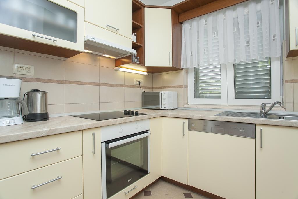 Apartments Villa Maris Lumbarda Habitación foto